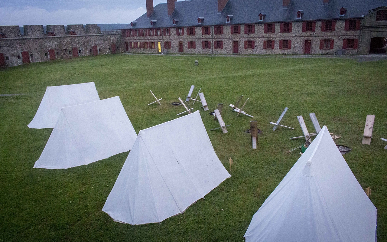 tentes de la forteresse de louisbourg