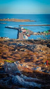l'entrée du port de saint pierre à saint pierre et miquelon