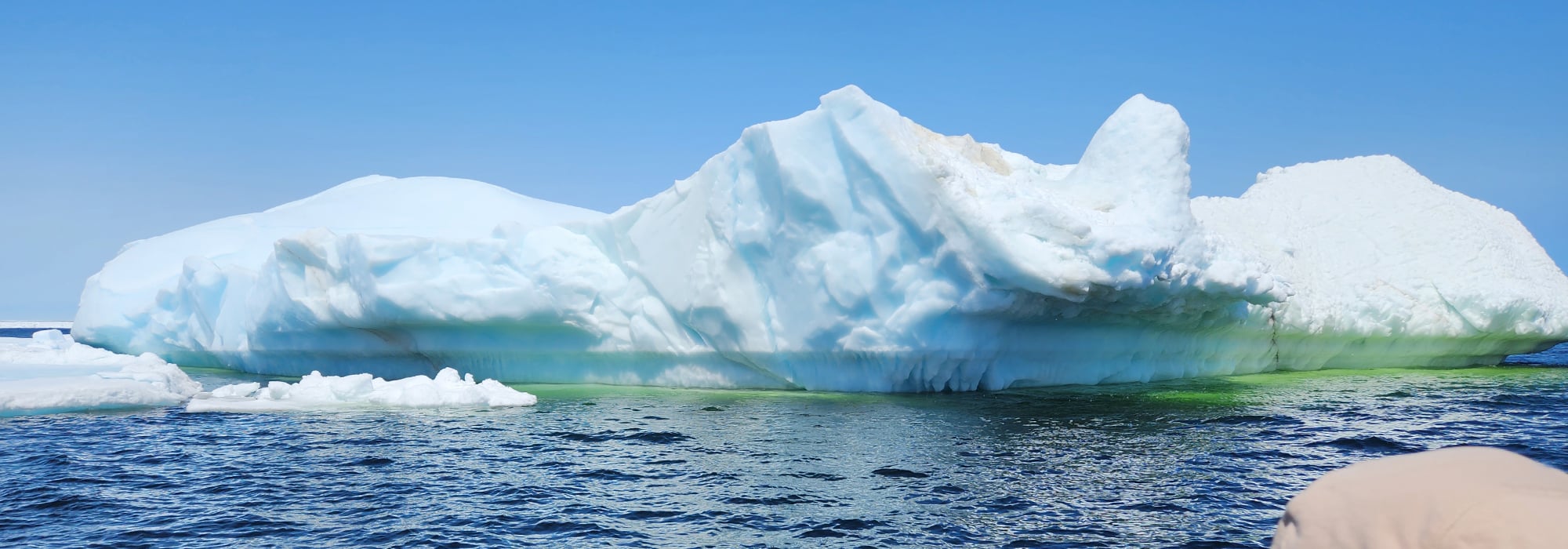 Sur l’allée des icebergs, à Terre-Neuve