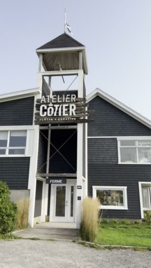 l'atelier côtier aux iles de la madeleine